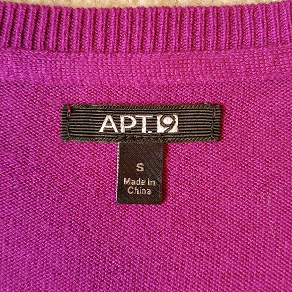 Apt. 9 magenta sweater size Small - Picture 6 of 7
